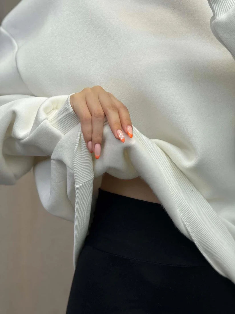Cozy and Stylish Sweater - Oversized Sweatshirt for Women